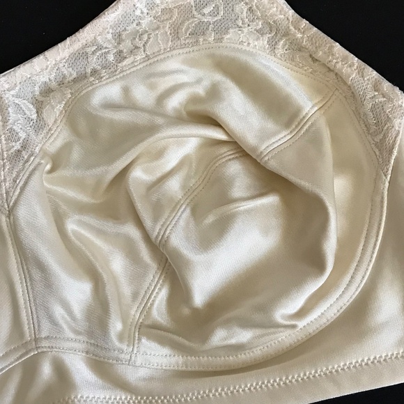 BREEZIES Bra Full Coverage Underwire UltimAir Cream Tan Size 44DD Size 44E - Picture 7 of 16